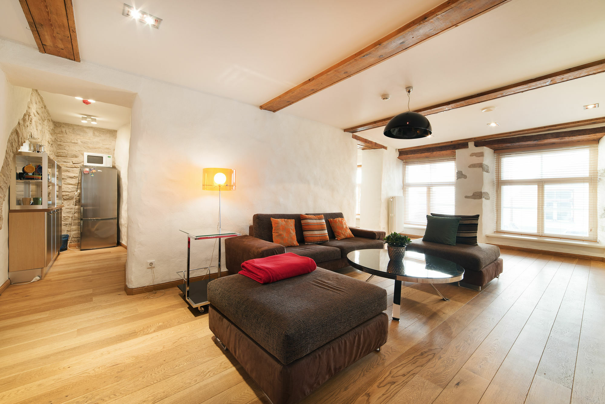 - Town Hall Square Aparthotel 3*